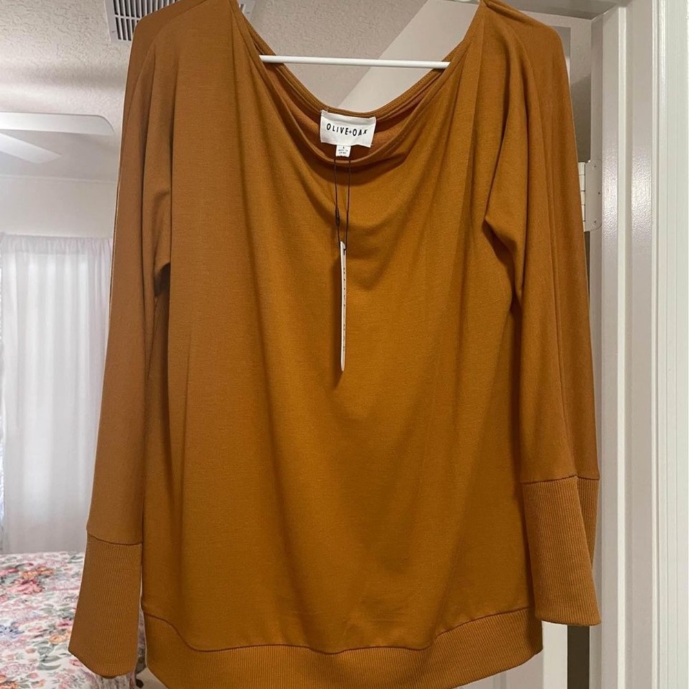 Olive + Oak Sweater Off-the-Shoulder Top Sz L NWT